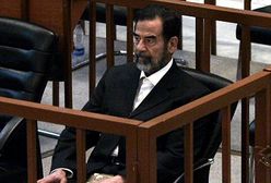 Saddam słucha w sądzie świadków obrony