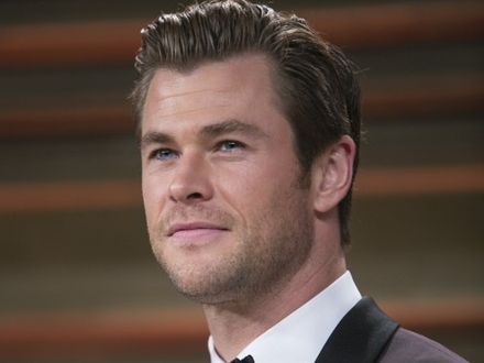Chris Hemsworth w zabójczej broni