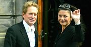 Catherine Zeta-Jones i Michael Douglas przed Izbą Lordów