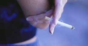 Za papierosy uczniowie muszą zbierać psie odchody