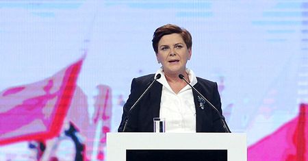 Doradca w kancelarii premiera zarabia niemal tyle, co Beata Szydło