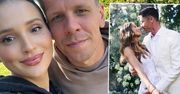 Marina i Wojciech Szczęsny niczym arystokraci brylowali na drugim ślubie Lewandowskich. Suknia wokalistki? Toż to sztos!