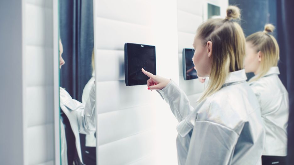 Interaktywne przymierzalnie działają już w Gdańsku i Warszawie