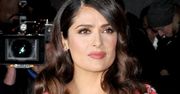 Salma Hayek znowu to zrobiła. W sukni z pokaźnym dekoltem pokazała biust. Czy to naprawdę taki atut, żeby aż tak go eksponować?