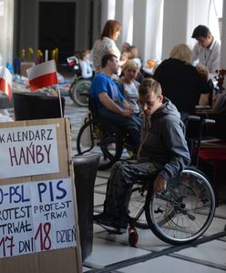 "Kalendarz hańby", prośba o eutanazję i słowa o chamstwie. Protest wymknął się spod kontroli