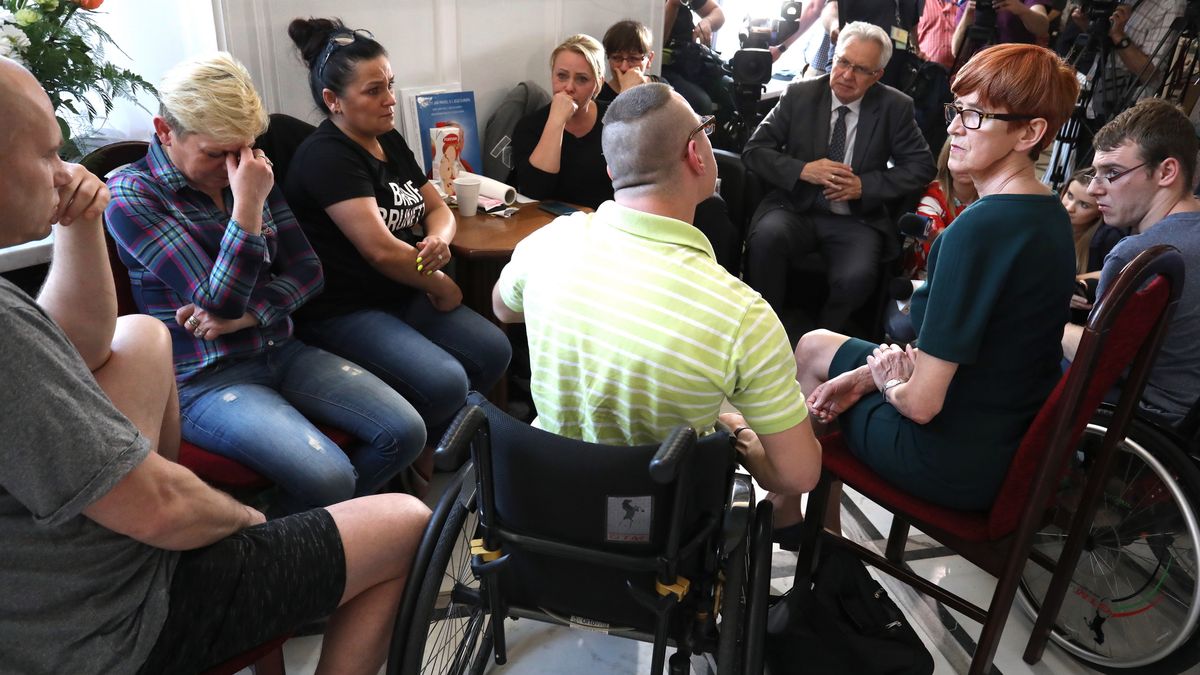 Strajk przyniósł skutek - niepełnosprawni zostali uwzględnieni w programie 500+