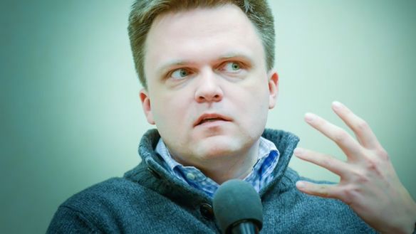 Szymon Hołownia podczas konferencji 