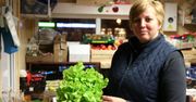 Dyskont nie jest dla niej konkurencją. Pani Ania z warzywniaka o zakupach Polaków