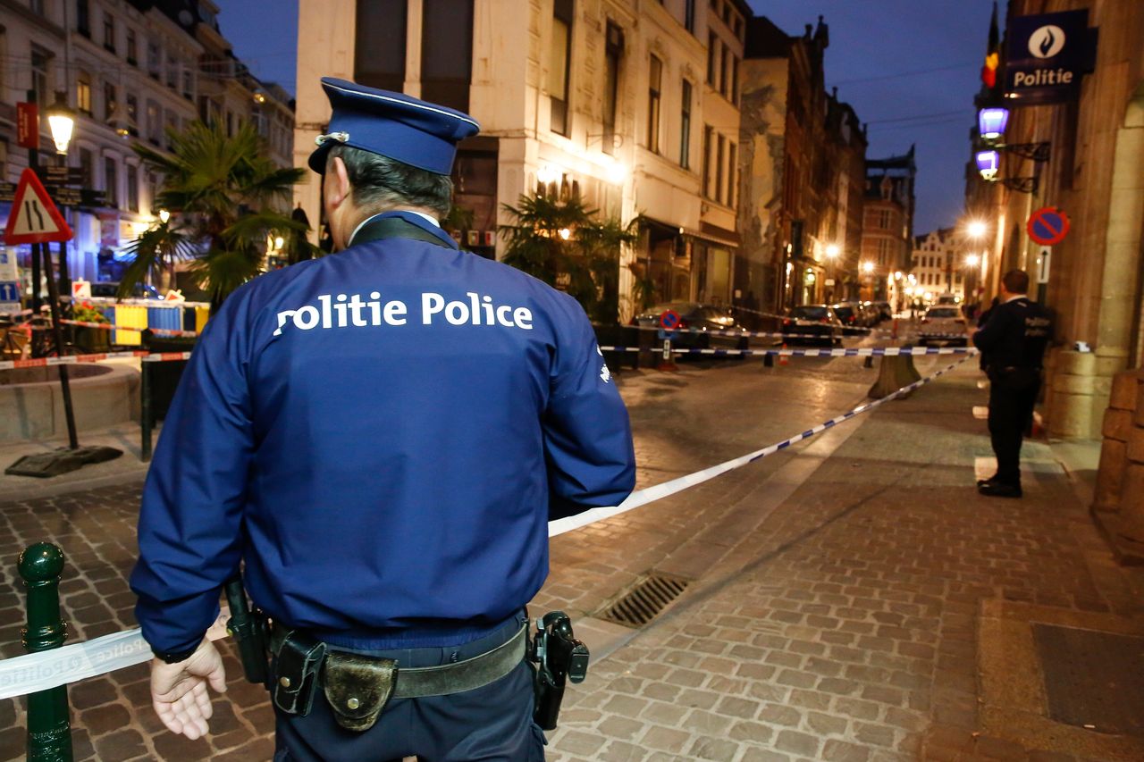 Bruksela. Policjant zaatakowany w centrum miasta. Napastnik krzyczał "Allahu Akbar"