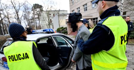 Nożownik ze Szczecina usłyszał zarzuty. Grozi mu dożywocie