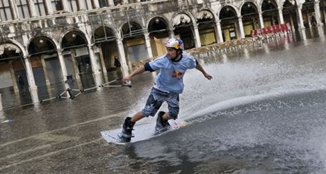 Powodziowy wakeboarding