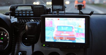 Policja będzie używać wideorejestratorów. Dla ministerstwa jeden wyrok sądu nic nie znaczy