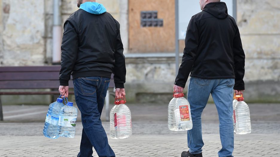 Mieszkańcy mogą korzystać z beczkowozów