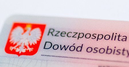 E-dowód. Ma go już ponad milion Polaków, ale nie chcą korzystać z warstwy elektronicznej