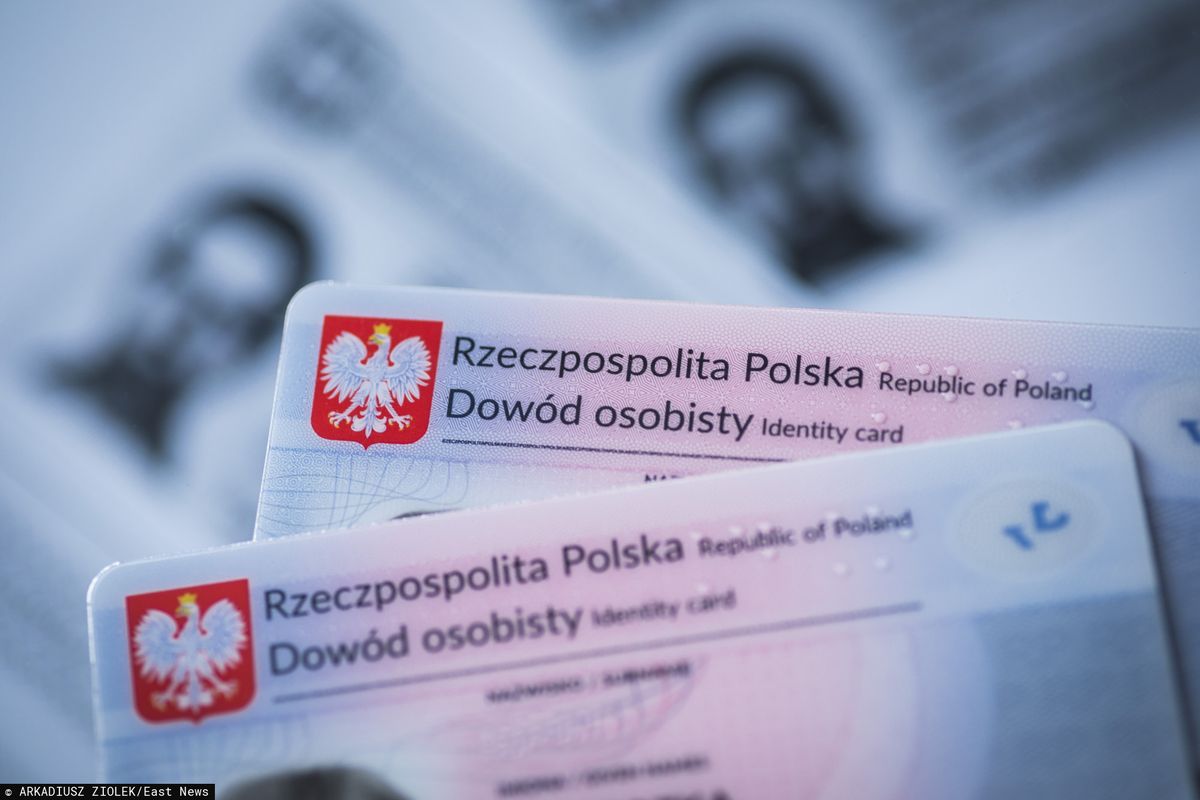 Milion dowodów do wymiany. Powoli przekonujemy się do robienia tego online