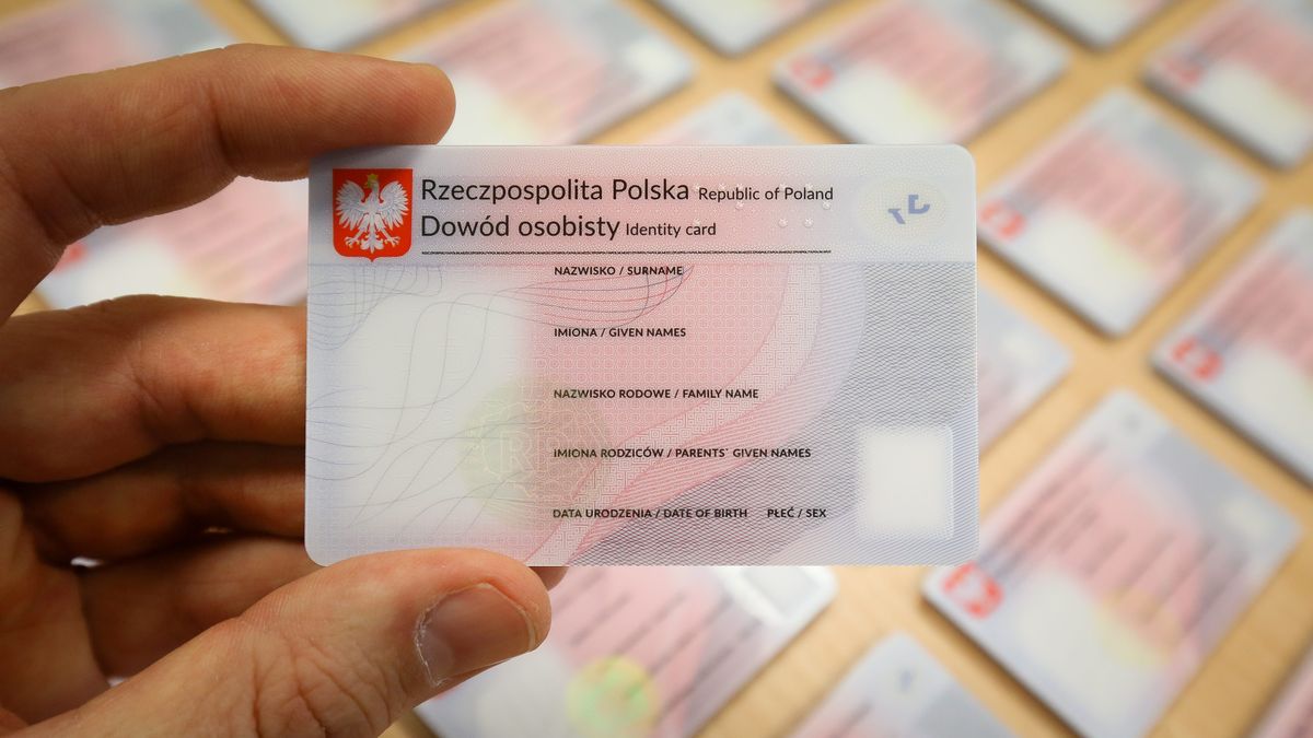 Jeśli Polska szybko nie wprowadzi e-dowodu, może stracić 150 mln zł