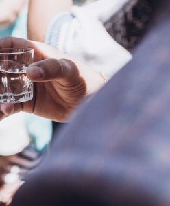 Dobra zabawa w sejmowym barze. Parlamentarzyści zostawiają dziennie 2700 zł