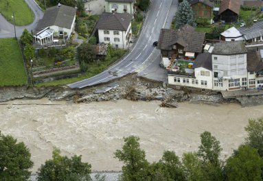 Powodzie w Europie - cztery osoby zginęły