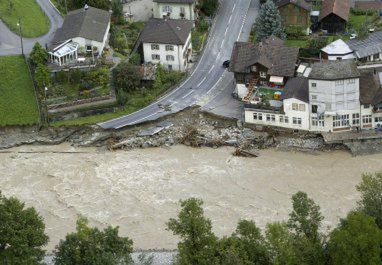 Powodzie w Europie - cztery osoby zginęły