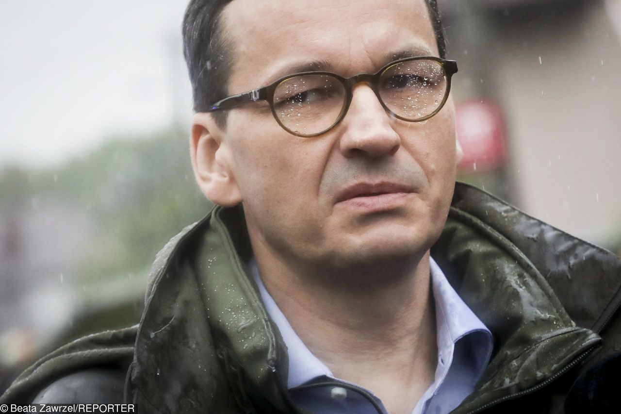 Mateusz Morawiecki zaliczył powodziową "wtopę"? Dyrektor przeprasza