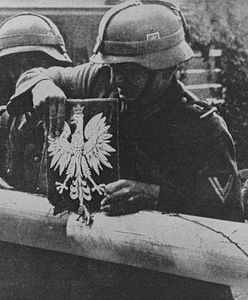 Makowski: "Jeśli ktokolwiek liczy na reparacje wojenne od Polski, niech ustawi się w kolejce do Niemiec" [OPINIA]