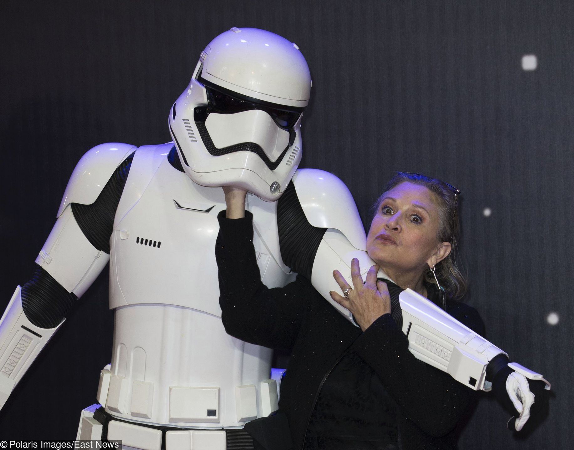 Images licensed to i-Images / Polaris) Picture Agency. 16/12/2015. London, United Kingdom. Carrie Fisher arriving at the Star Wars: The Force Awakens  premiere in London. (Stephen Lock / i-Images / Polaris) 