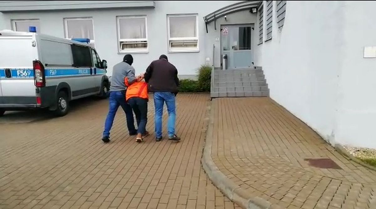 Zduńska Wola. Policja zatrzymała 50-latka. Jest podejrzany o wykorzystanie dziewczynki