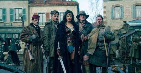 Najlepiej oceniany film z bohaterami DC ostatnich lat. "Wonder Woman" w formacie 4K Ultra HD, 3D, Blu-Ray i DVD już w sprzedaży