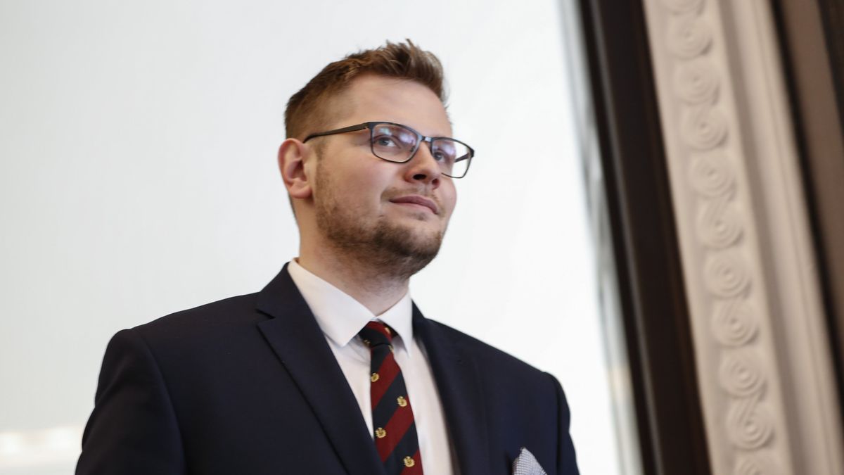 Michał Woś poddał się testowi. Badanie potwierdziło zarażenie koronawirusem.