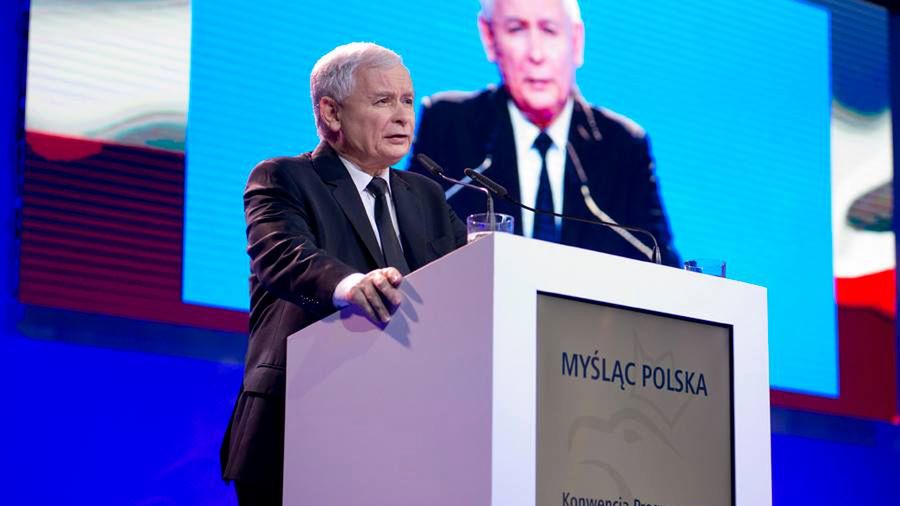 Prezes PiS Jarosław Kaczyński podczas konwencji programowej PiS i Zjednoczonej Prawicy w Katowicach.