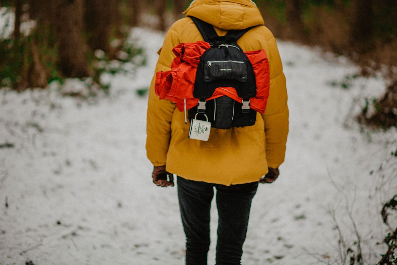 Jak prać kurtkę puchową, fot. Unsplash