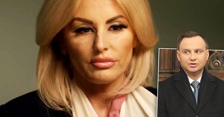 Królowa życia z impetem wparowała na spotkanie z Dudą. Można pomyśleć, że była pijana. Wszystko się nagrało