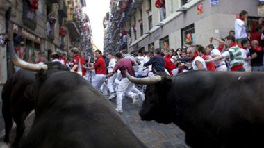 Trzecia gonitwa byków