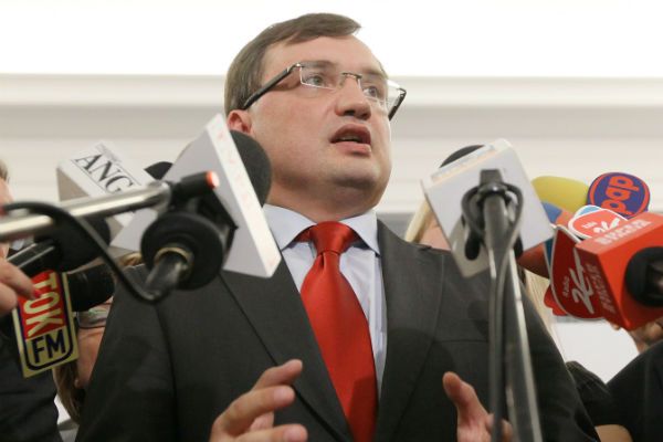 Ziobro zaapelował do Kaczyńskiego o zerwanie cichej koalicji z PO