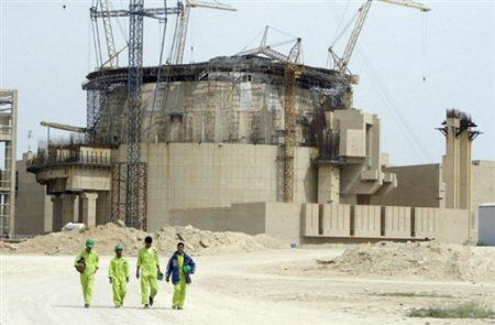 Rosja wstrzymuje budowę elektrowni atomowej w Iranie