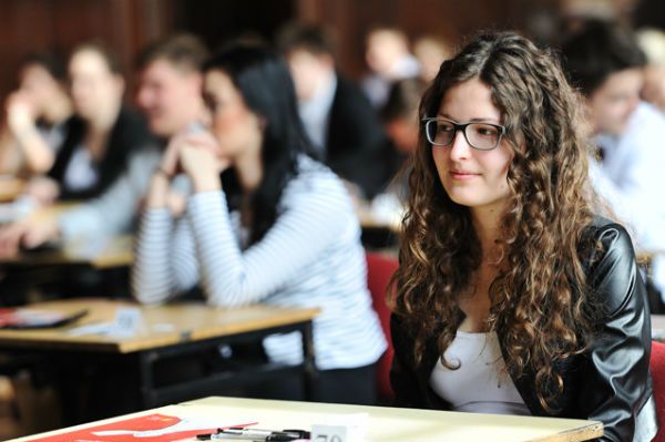 Matura z języka polskiego w Wielkiej Brytanii nie zostanie zlikwidowana