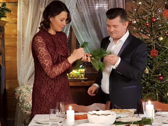 Anna Popek szykuje na święta nowy program dla TVP, odwiedzi rodzinę Anny Lewandowskiej i Roberta Lewandowskiego oraz Zenka Martyniuka