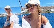 Julia Wieniawa chwali się wakacjami. Piękne widoki, super figura i modna stylizacja, ale największą sensacją jest pierścionek. Czyżby zaręczynowy?