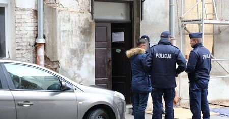 Tragedia w Warszawie. Ciało matki i dziecka. Nowe informacje o rodzinie