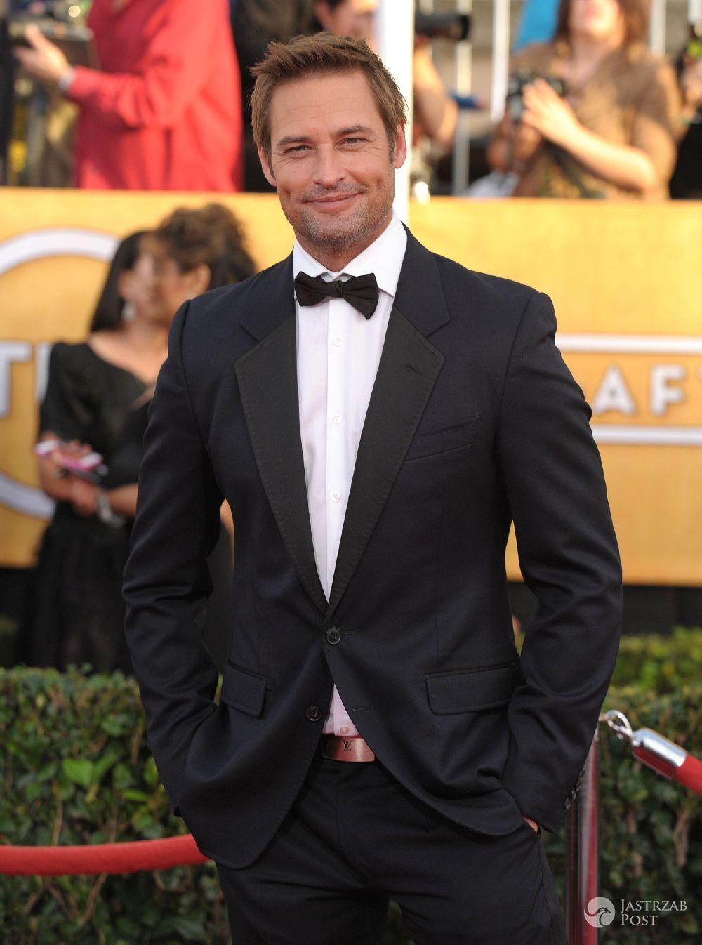 Josh Holloway jako Wiedźmin