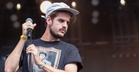 Taco Hemingway jedzie w nową trasę koncertową! "POCZTÓWKA Z POLSKI TOUR"