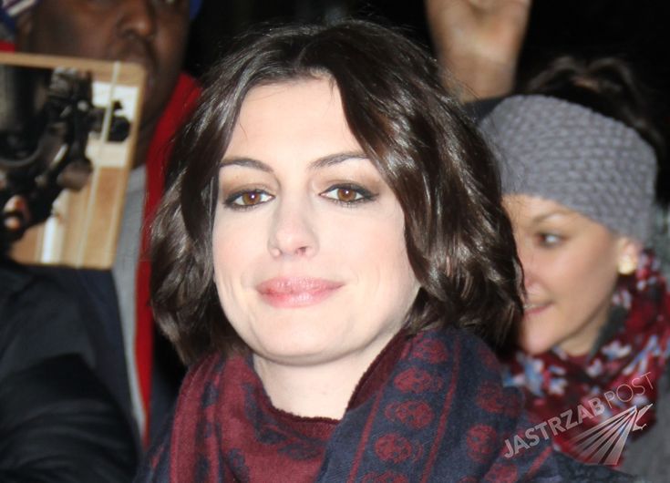 Anne Hathaway to prawdziwa gwiazda, ale nie zaniedbuje swoich fanów