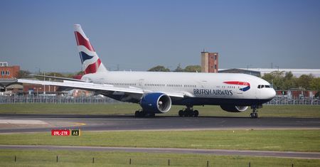 Piloci British Airways pomylili lotnisko. Różnica 1,2 tys. kilometrów