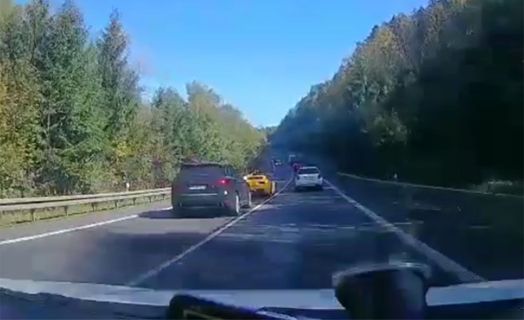 Na filmie opublikowanym przez słowacką policję widać przebieg wypadku