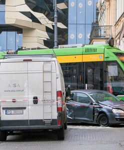 Motorniczy zasnął i wjechał w kamienicę. Prokuratura z Poznania umorzyła śledztwo