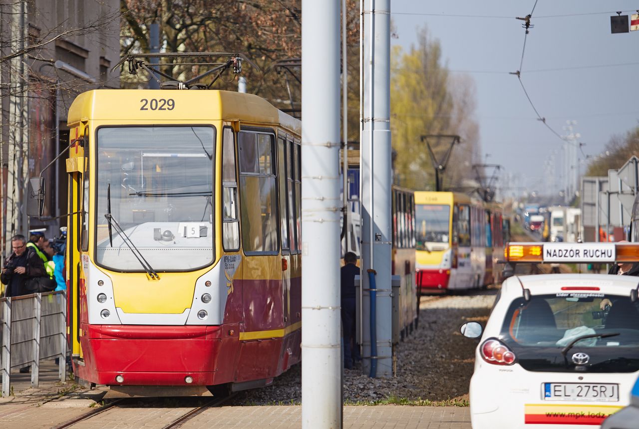 Łódź. Motorniczy stanął w obronie ciężarnej. Pobity trafił do szpitala