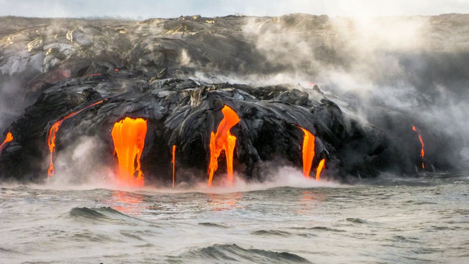 Kilauea to jeden z najbardziej aktywnych wulkanów na świecie, którego erupcje występują stale od 1983 roku