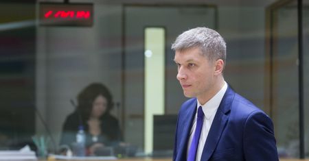 Państwo musi się zapożyczyć. "Dodatkowe 100 mld zł"