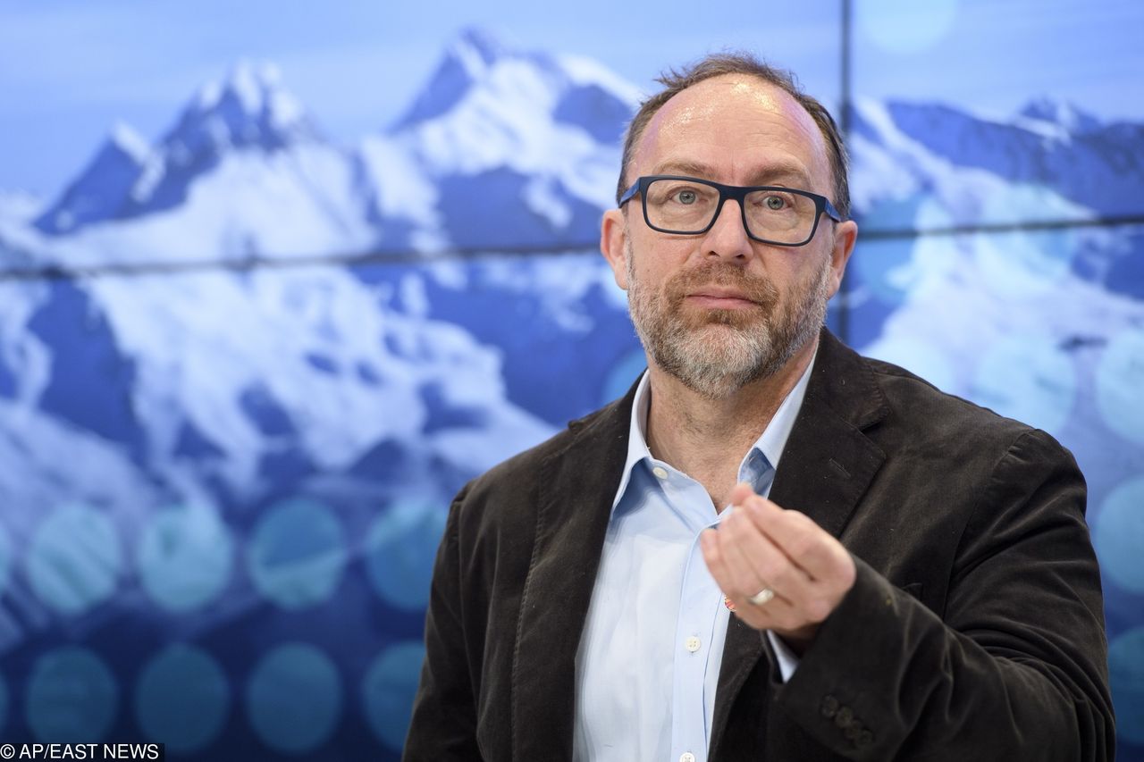 Jimmy Wales, twórca Wikipedii zmienił obywatelstwo. Teraz jest Brytyjczykiem