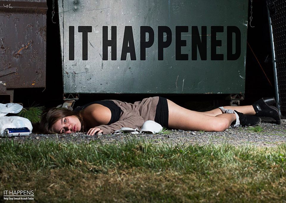 „It happens” – kontrowersyjny projekt fotografki dotyczący gwałtów